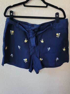 NWT LOFT Linen-Blend Navy Floral Embroidered Waist Tie Shorts, Size 14